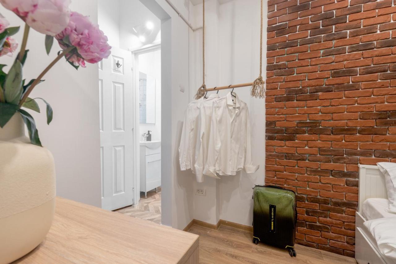 Ultra Central, 15 Sqm Studio By Urbanesq Bukarest Eksteriør billede